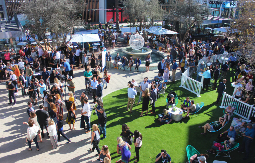 2nd & PCH Opening Crowd